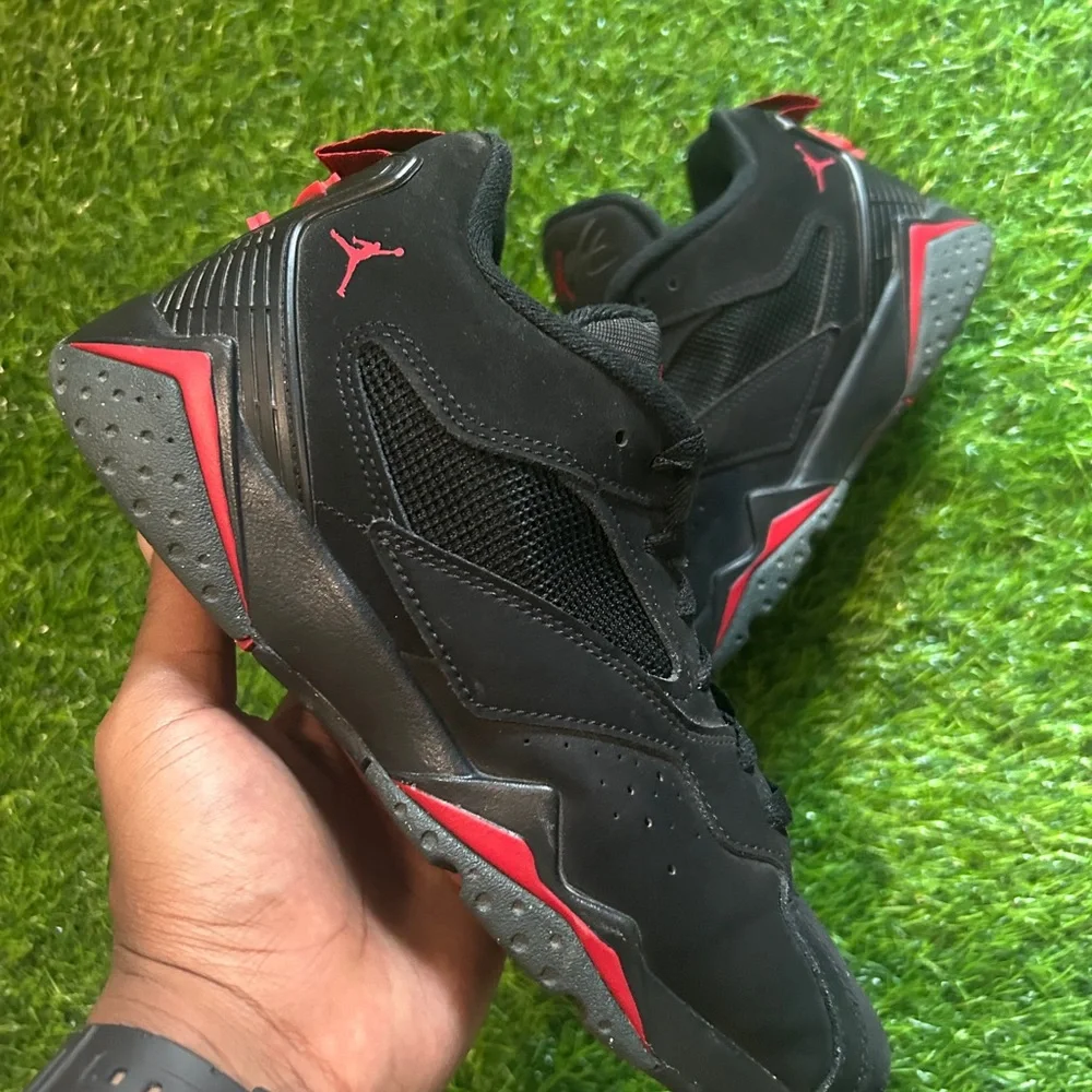 Nike Air Jordan MVP 92 Black Infrared Red Gs Size 7Y No Box